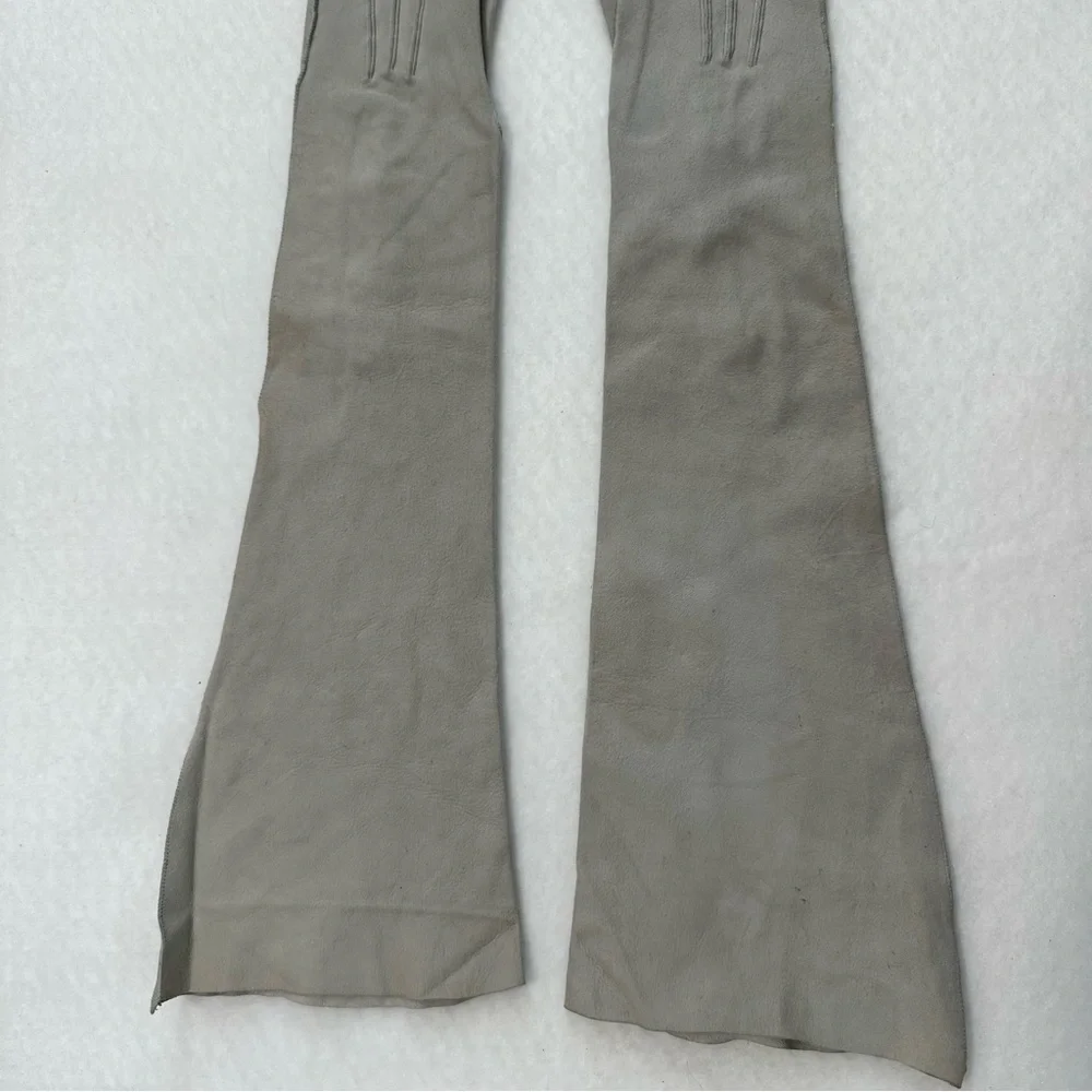 Industria Argentina Dafnis Suede Opera Gloves w/Buttons - Picture 5 of 15